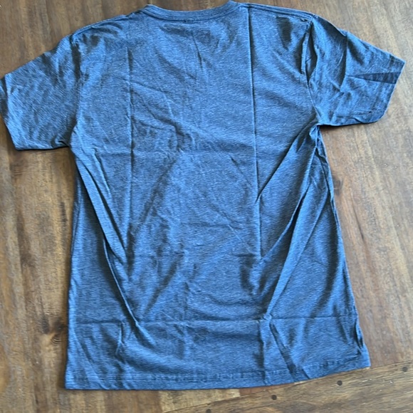 INTO THE AM basic t's Mens Size M, 2 crew, 1 v-neck, New - Picture 13 of 13
